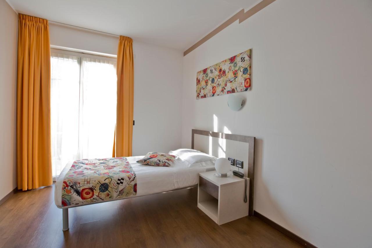 Hotel Lago Di Como Коліко Екстер'єр фото