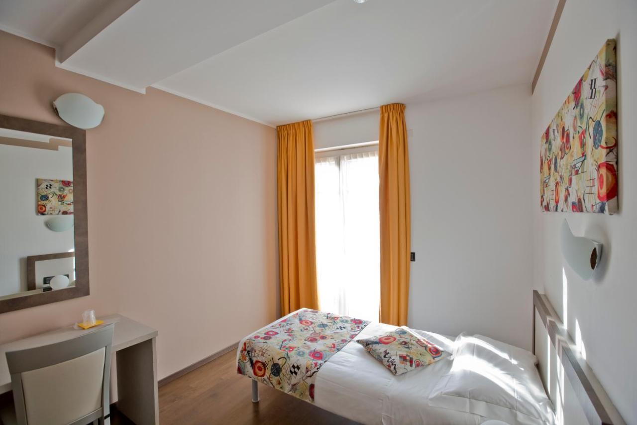 Hotel Lago Di Como Коліко Екстер'єр фото
