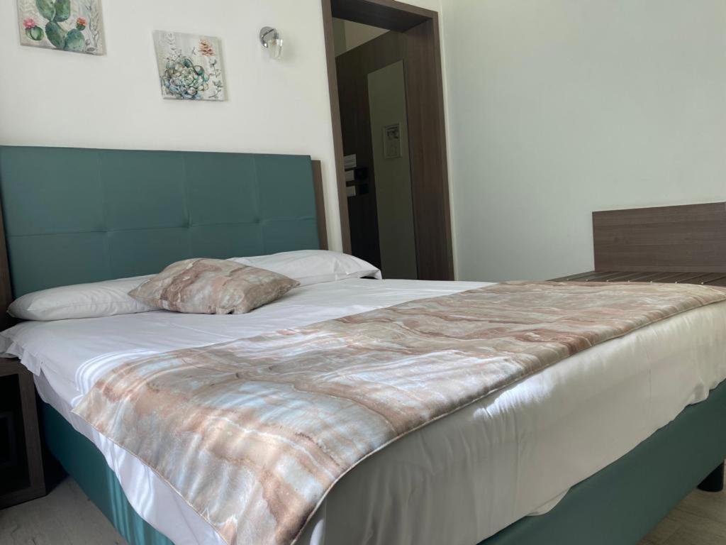 Hotel Lago Di Como Коліко Екстер'єр фото