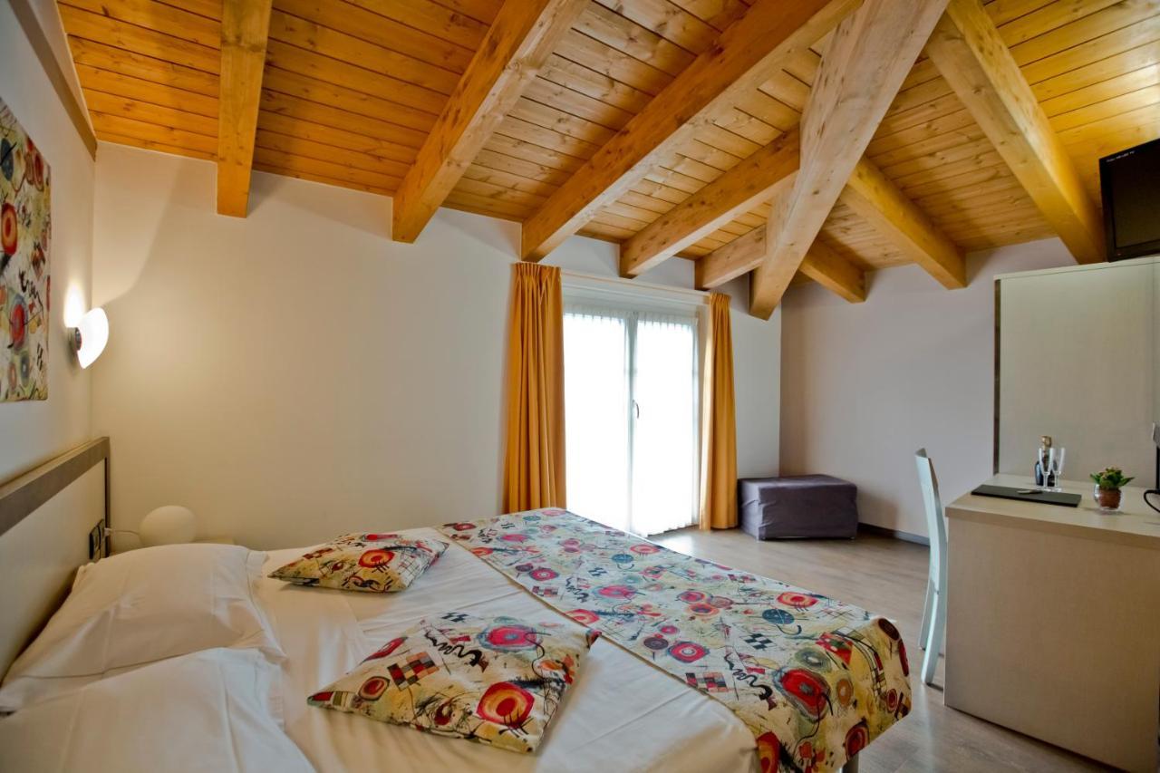 Hotel Lago Di Como Коліко Екстер'єр фото